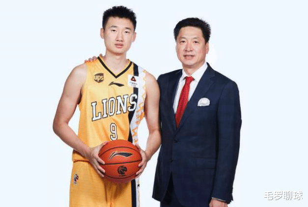 上海男籃|李春江來了！CBA第1教父深夜現身上海車站，三大球星有望追隨加盟