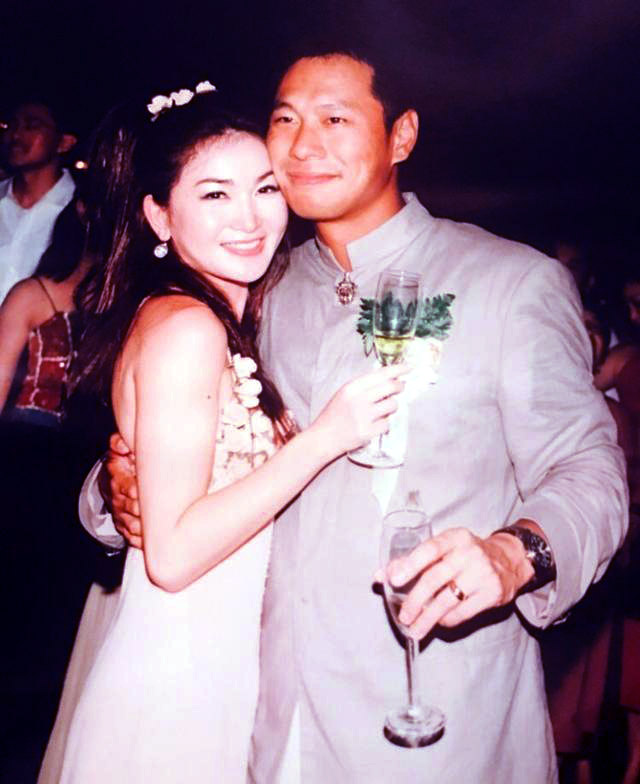 温碧霞|温碧霞：与丈夫收养南京孤儿做儿子，丈夫谎言温暖她一生