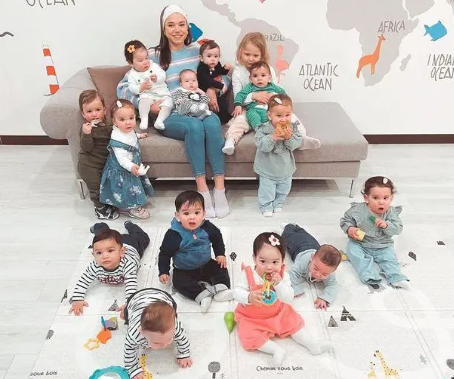 歪妈亲子故事|57岁富商1年生育21个娃，已成30个孩子的爹，直言：活着就会生