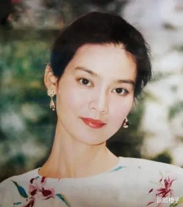 吴玉芳|4位“妈妈专业户”女星：天生有一张养尊处优的脸，演不了穷人