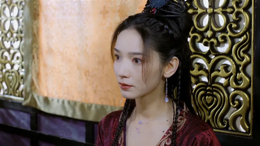 祝绪丹|祝绪丹拍了五部女主戏了，她还在给十八线做配，嘉行是有多恨她