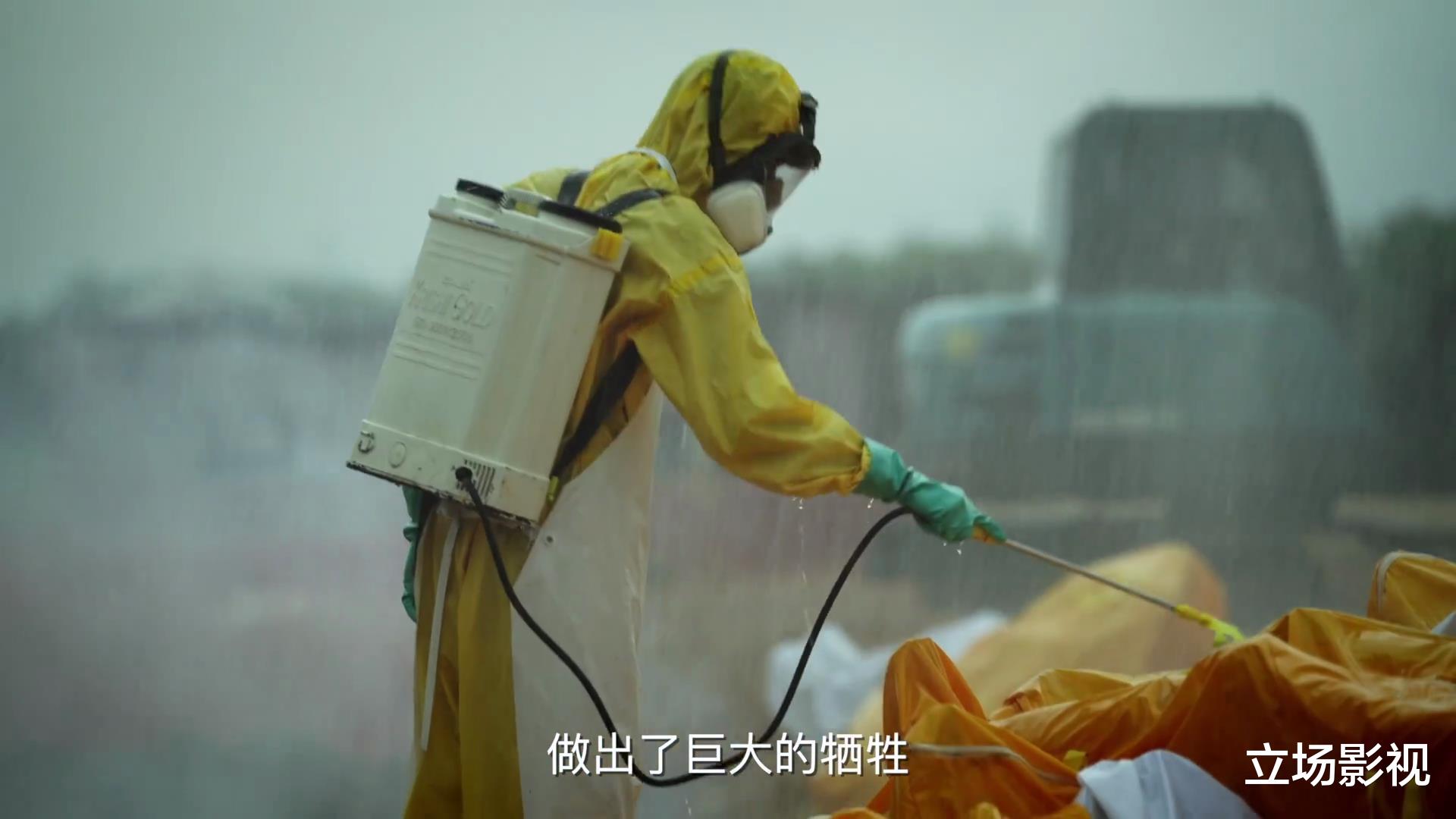 埃博拉疫情|看了2集《埃博拉前线》，我备受鼓舞，国产剧早就应该这么拍