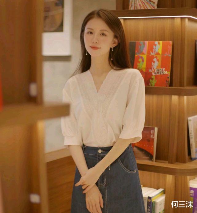 何三沫|女生可以尝试不同的穿搭风格,呈现不一样的气质,遇见更美的自己