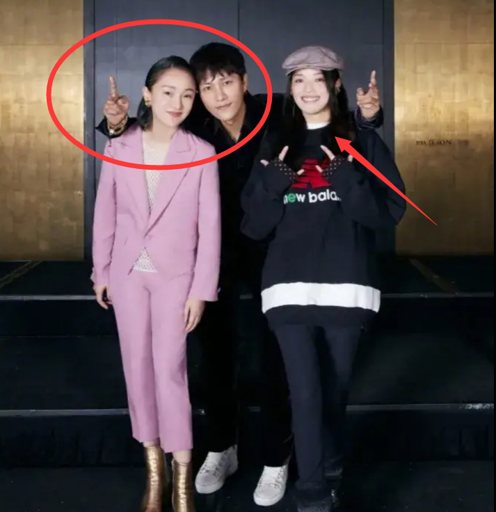 舒淇|为啥说舒淇是合影杀手？不靠五官看气质，汤唯惨白，范冰冰成网红