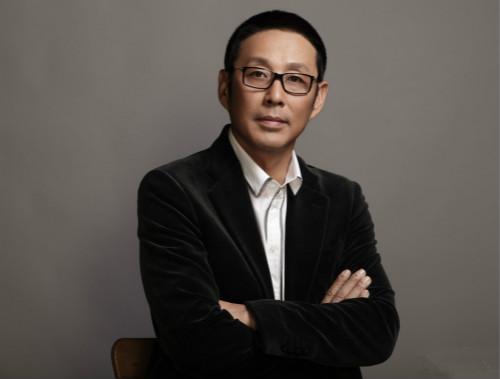 释小龙|李成儒不敢惹，章子怡不敢怼，冯小刚不敢回嘴，陈道明在狂什么？