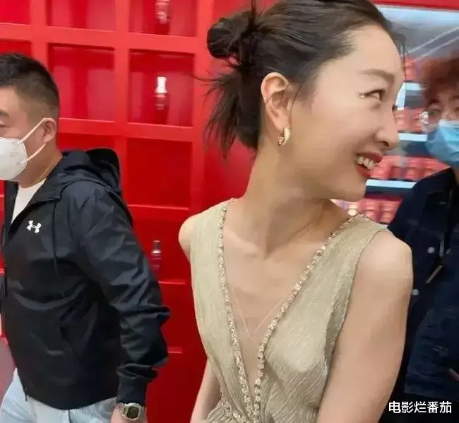 林瑞阳|“内卷”下暴瘦的娱乐圈明星,有的瘦到74斤,有的体力不支坐轮椅