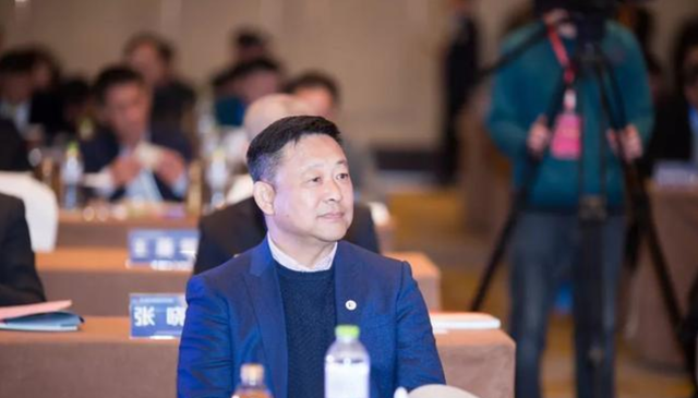 心悦雅萌|市值上百亿的公司，为何人均工资仅3000元，还不给员工交社保