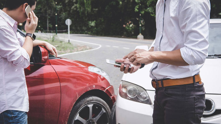 第九世代的火影|“三者险”有没有必要买一百万？定损员说漏嘴，以后别白花钱了