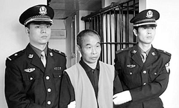 孔维静说 邱兴华落网记:多疑变态男杀害主持,因怀疑妻子与其有奸情