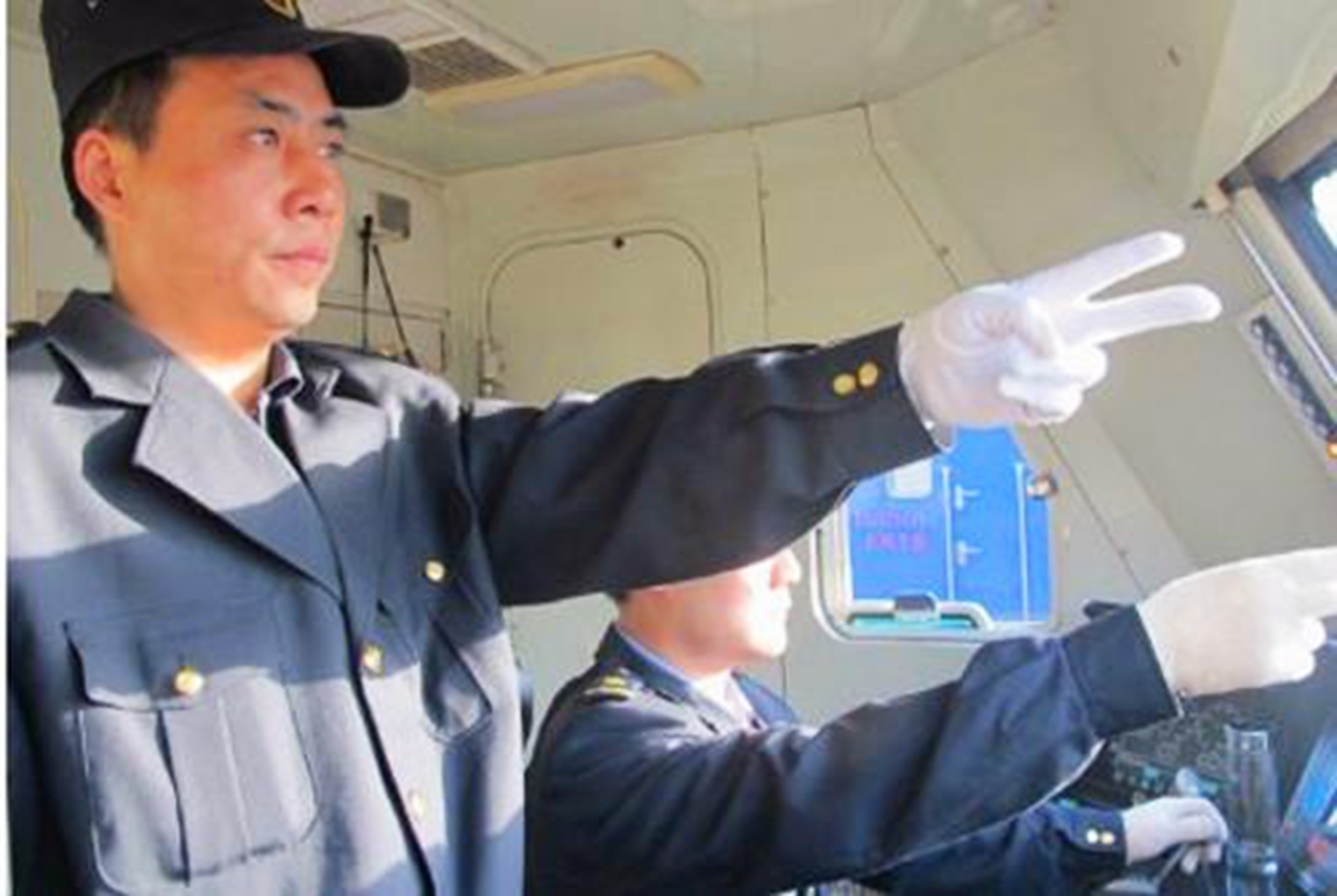 大学生|大学生想要的“铁饭碗”长啥样？无需笔试直接面试，专科生更吃香