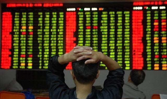 利息 银行职工的钱反而不存银行？怪现象背后，内部人员说出实情