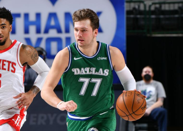 卢卡·东契奇|不愧状元之子！火箭菜鸟连帽2米24巨塔+东契奇，展现顶级运动天赋