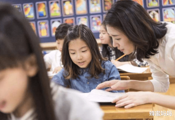 蜂蜜妈妈|“上补习班”和“不上补习班”有啥区别？看谢娜侄子就知道了