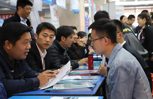 永州|985学校毕业，外人眼中的高材生，却一步步成为父母的“累赘”