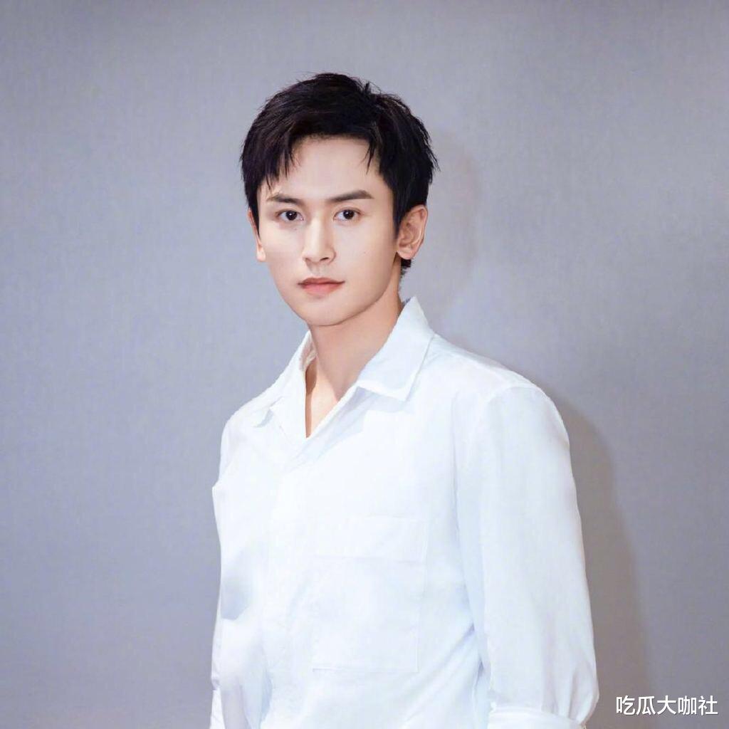 张哲瀚|“十年硬汉无人知，一朝老婆天下知”张哲瀚，如今的结局该怪谁？