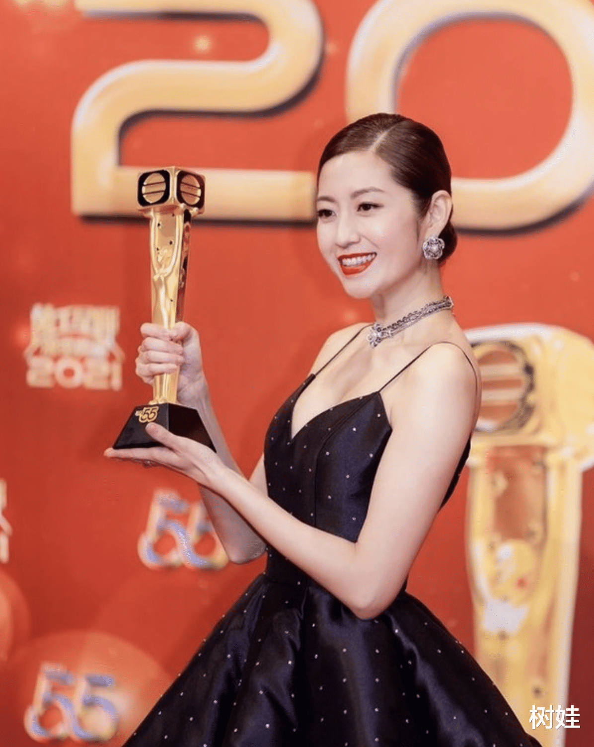 陈自瑶|陈自瑶入TVB17年首做女一,夺女配后事业迎转机,客户主动谈合作