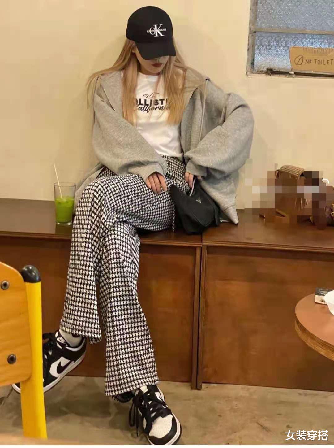 女装穿搭|卫衣外套怎么搭配裤子好看
