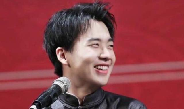 德云社|郭麒麟凭成龙进港圈，德云社靠山又多一位，老郭或在香港开分社？