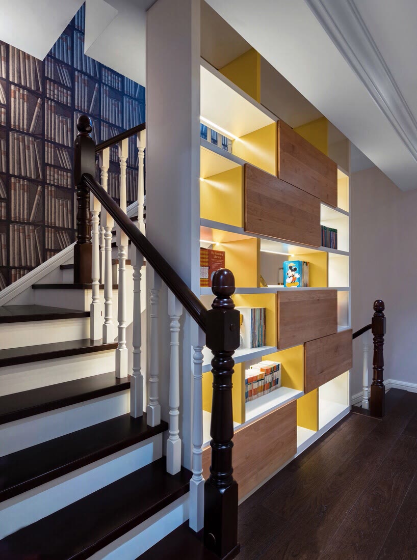 房子再大也不能浪费空间，25款复式楼梯柜实拍