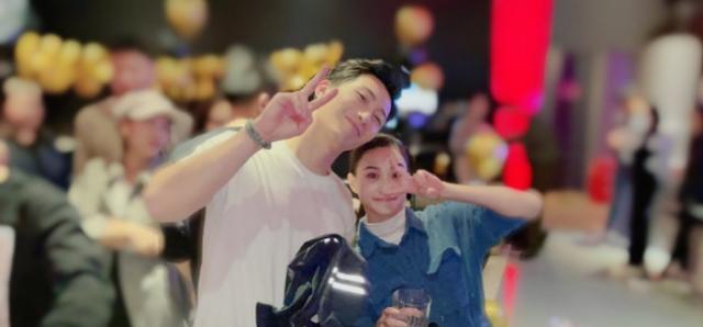 何超莲|何超莲给网友看余额，当着妈妈的面大方谈窦骁，好事将近了