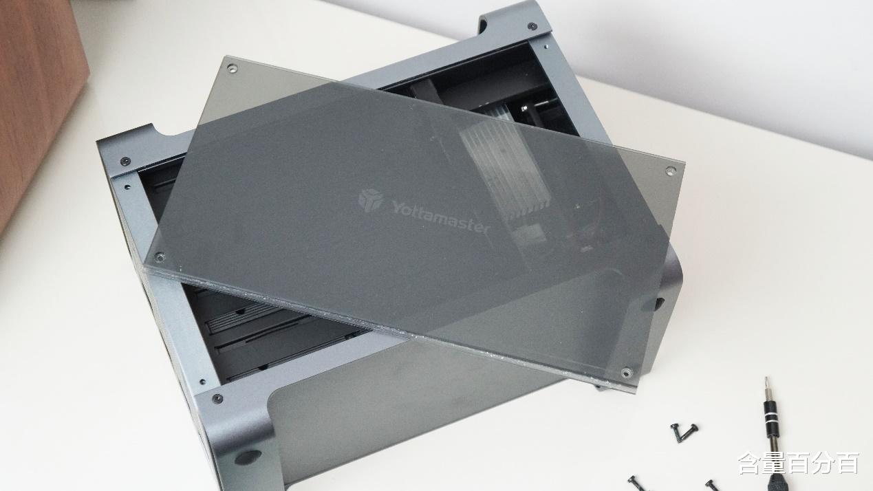 硬盘|玩灯的硬盘柜?四盘位Yottamaster RGB磁盘阵列柜体验点评