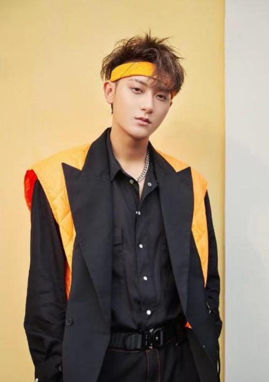 宋祖儿|黄子韬带货首秀破2亿，怒怼网友，说出多少明星想说但不能说的话