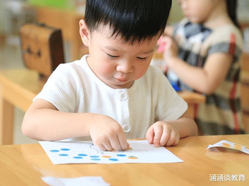 涵涵谈教育|蚊虫满天飞，怎么“躲开”它，攻略请收好