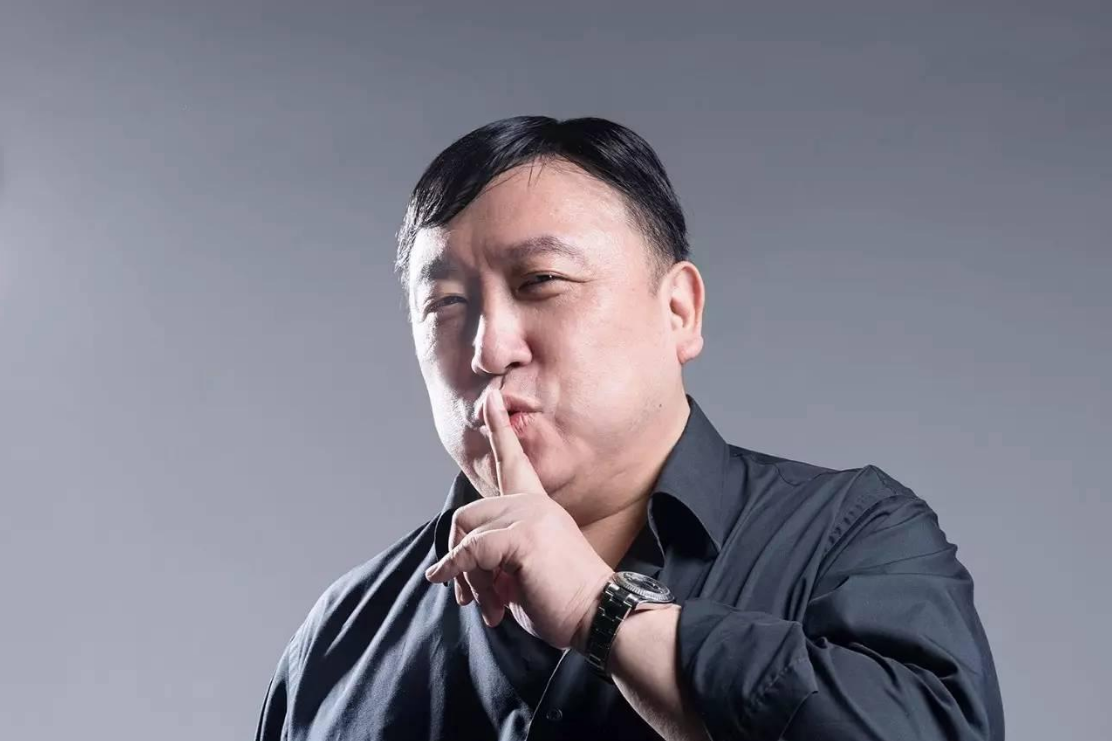 王晶|王晶的风流与潇洒：从天才少年到流氓导演，不愧是“性情中人”