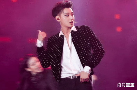 张艺兴|?娱乐圈“归国四子”的结局，其实在回国前就已经写好了！