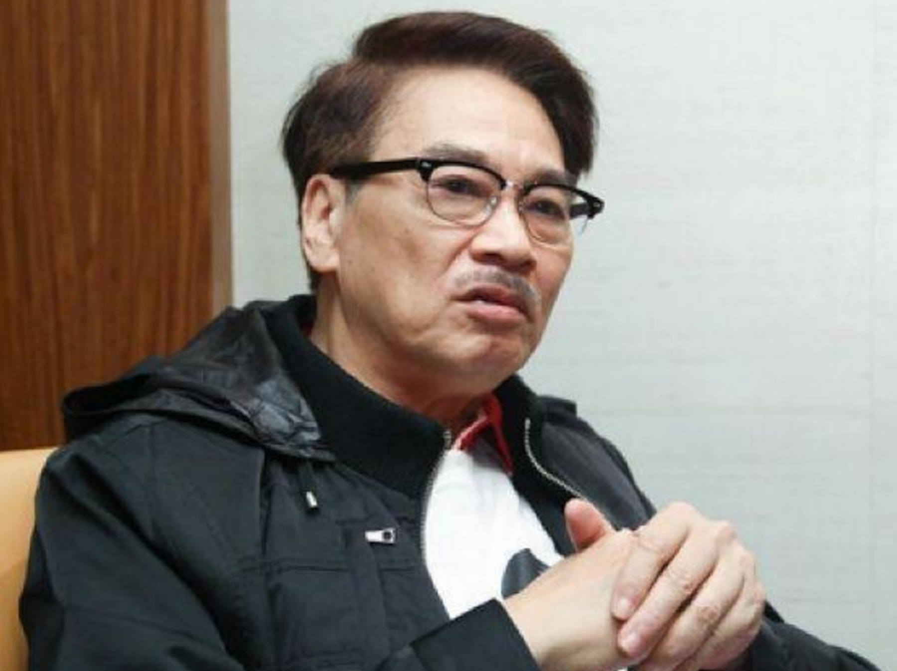 吻戏|吴孟达：3任妻子5个孩子，每月百万赡养费，晚年患癌挂念周星驰