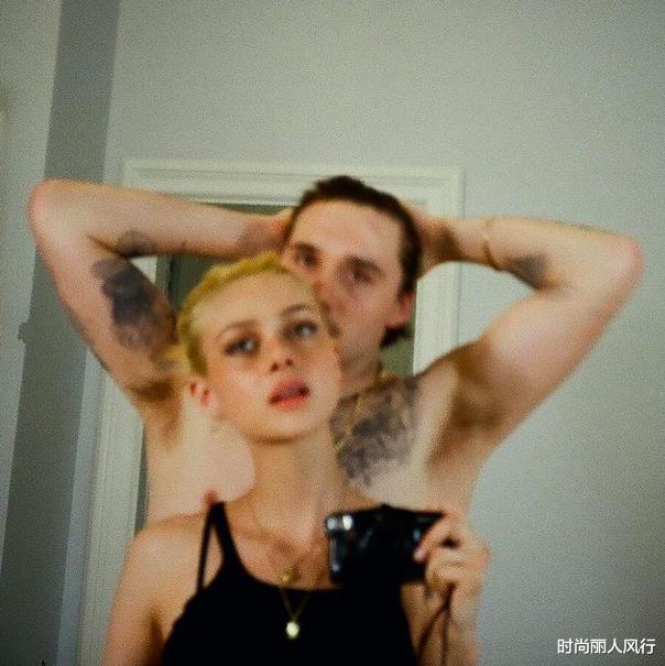 布鲁克林|贝克汉姆两儿子争相宠女友！大布露腋毛不避讳，大4岁未婚妻巨美