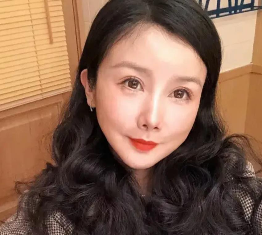 古力娜扎|15位女星的鼻子：王菲肉鼻头，娜扎尖鼻子，吴昕鹰钩鼻