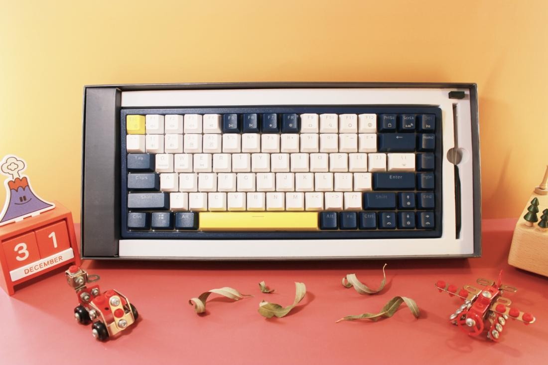 机械键盘|不足三百买三模,BOW三模RGB机械键盘G08表现如何?