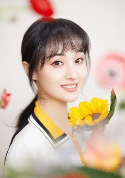 郑爽|郑爽胜诉张恒后又迎来好消息，广电：郑爽“封杀”信息不存在