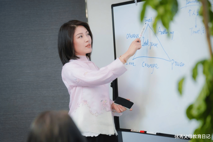 |婆婆最喜欢的儿媳职业排名，教师排第一，榜二备受青睐