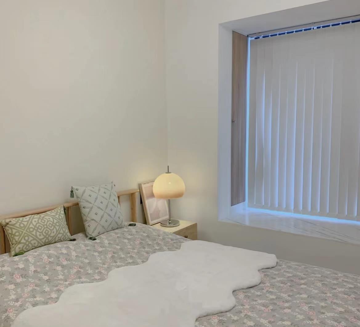 女主123㎡新居坚持“家徒四壁”风，该有的东西都有，干净又舒适