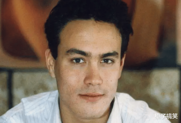 李小龙|47年前，李小龙惨死在丁佩的床上，背后的原因不止猝死那么简单