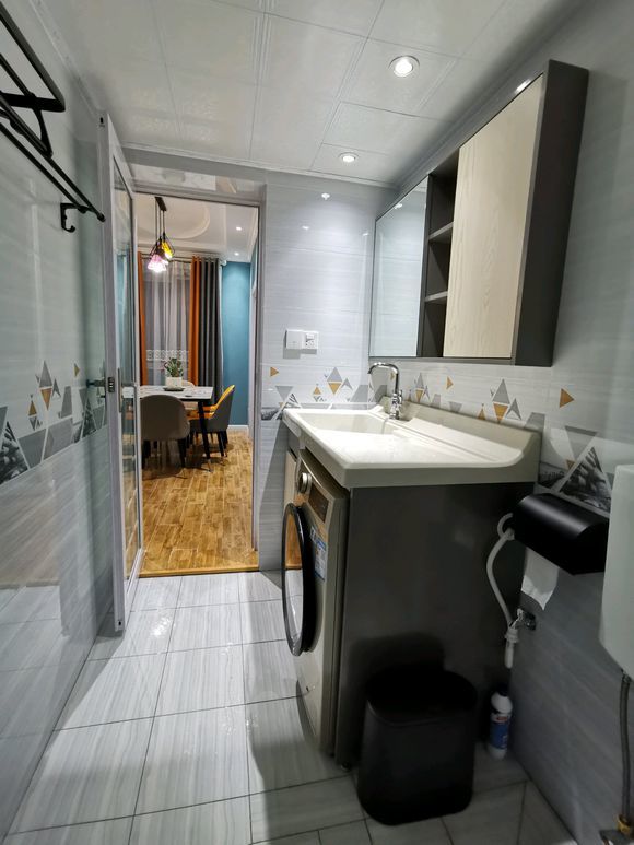 简易设计|新房完工了,墨绿色为主调,目前花18W,被橱柜颜色败笔了