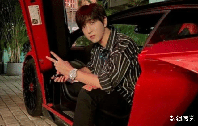 白冰|开豪车却没见过世面?千万网红白冰啃公共食材,真没见识还是作秀