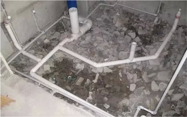 下沉式卫生间做架空还是回填?很多家庭不了解,入住后才发现被坑惨了!