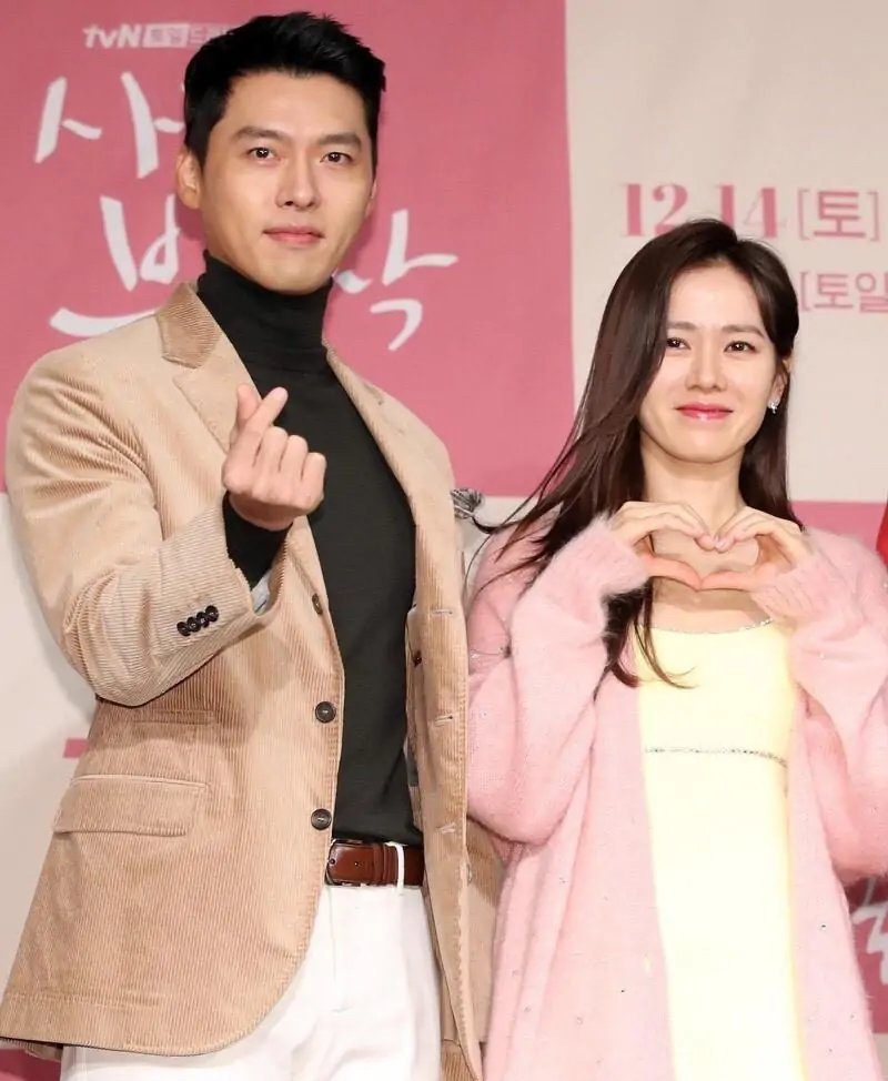 孙艺珍|官宣恋情1周年，孙艺珍深夜认证粉丝应援餐车，修长美腿太抢镜！