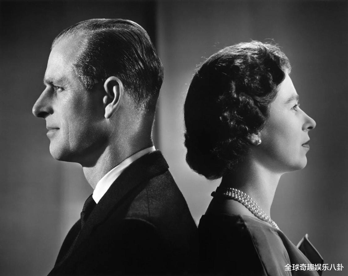 蒋欣|女王怀念菲利普亲王：没有你陪伴，我真的好孤单