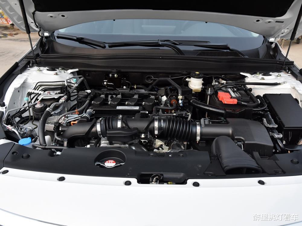 本田雅阁|开了两年大众速腾，换开本田雅阁，车主：难以抹平的差距