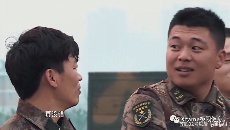 王宝强|王宝强再练腹部绕杠，却险些从单杠跌落，网友：成名以后堕落了