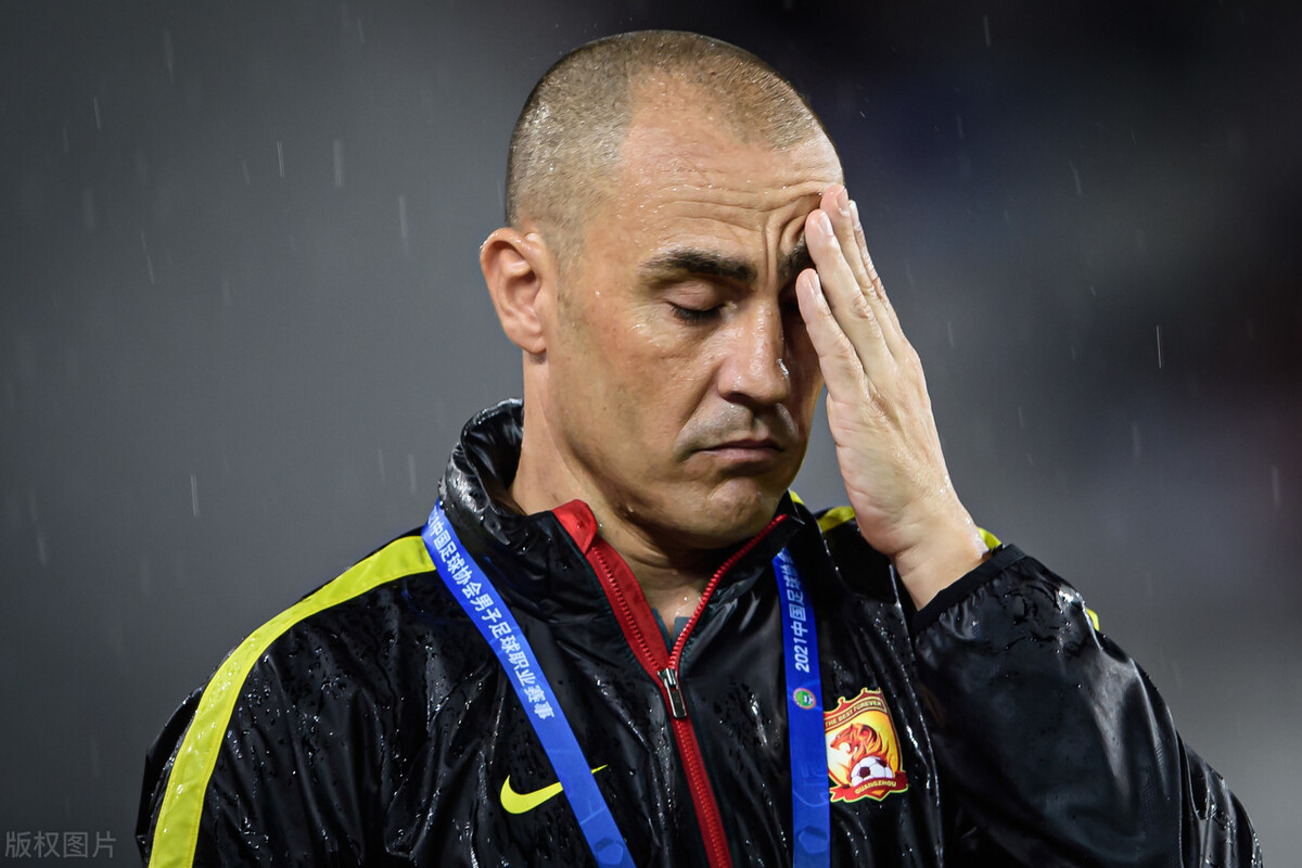 广州队|广州恒大正式官宣！卡纳瓦罗突收重大噩耗，2400万或彻底泡汤