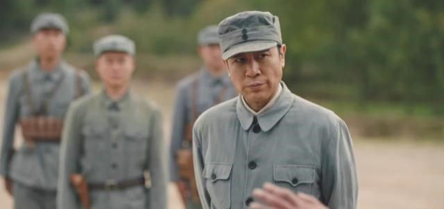 王丹妮|同样是演“林彪”，于和伟版和马绍信版，他们的区别在哪？