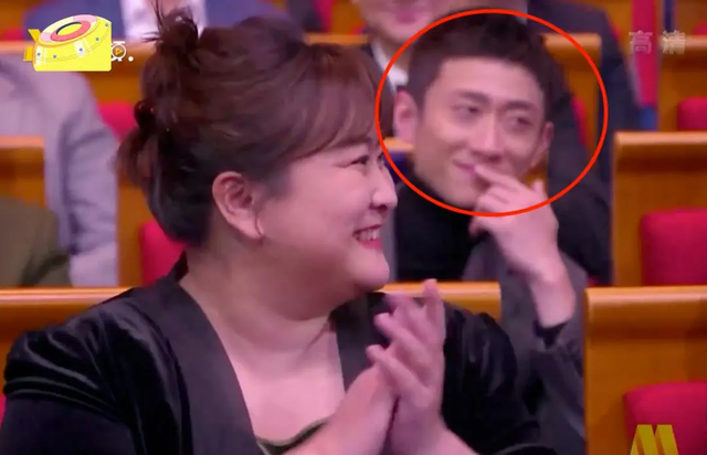 迪丽热巴|演员获奖时表情：周冬雨当场愣住，热巴从容捂胸，王菲：我应得的