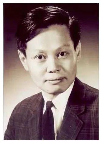 杨振宁:天才科学家 至诚爱国者 幸运尘世客