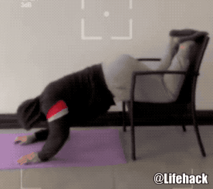 杨幂|杨幂漫画腰火上热搜，肌肉小哥已经玩坏了，哈哈哈