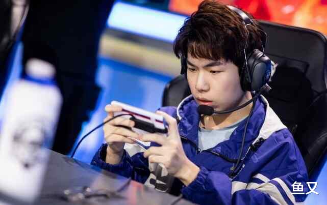 第一名|梦岚重回巅峰赛第一名,一晚连上一百多分,花海榜首的梦想破碎